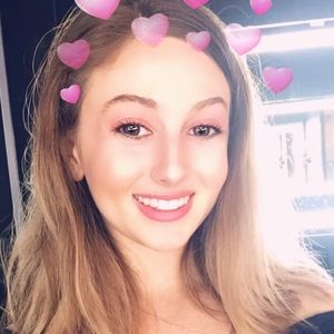 Meet your Posher, Kayley